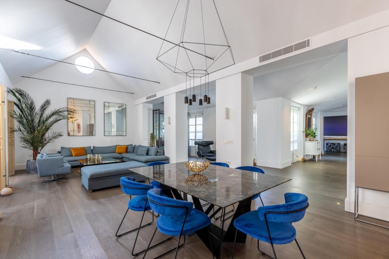 Апартаменты Living4Malaga Aduana Imperial Экстерьер фото